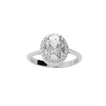 Bague en argent rhodié pierre centrale blanche et contour oxydes blancs sertis Bague en argent rhodié pierre centrale blanche et contour oxydes blancs sertis