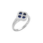 Bague en argent rhodié trèfle agate véritable bleu foncé, contour d'oxydes blancs Bague en argent rhodié trèfle agate véritable bleu foncé, contour d'oxydes blancs