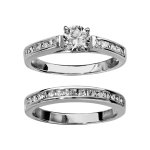 Bague double en argent rhodi� : 1 anneau rail d'oxydes et 1 anneau rail d'oxydes et solitaire blanc