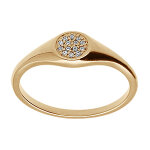 Bague en vermeil style chevaliere avec une t�te ronde pav�e d' oxydes blancs sertis