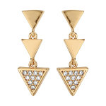 Boucles d'oreilles pendantes en plaqué or 3 triangles suspendus dont 1 pavé d'oxydes blancs sertis et ... Boucles d'oreilles pendantes en plaqué or 3 triangles suspendus dont 1 pavé d'oxydes blancs sertis et ...