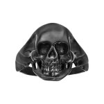 Chevaliere en acier et pvd noir moyenne tête de mort Chevaliere en acier et pvd noir moyenne tête de mort