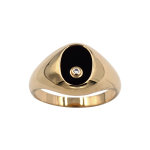 Chevalire en plaqu or petit plateau ovale onyx 10x7 avec 1 oxyde blanc serti