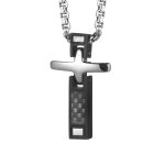 Collier en acier chaîne avec pendentif croix en carbone et pvd noir longueur 54cm Collier en acier chaîne avec pendentif croix en carbone et pvd noir longueur 54cm