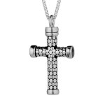 Collier en acier chaîne avec pendentif croix motif rond longueur 60cm Collier en acier chaîne avec pendentif croix motif rond longueur 60cm