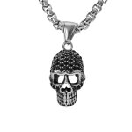 Collier en acier pendentif tte de mort oxydes noirs 50 + 5cm