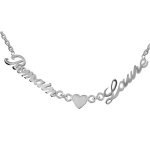 Collier en argent chaîne maille forçat avec découpe anglaise 2 prénoms séparés par un coeur - longueur ... Collier en argent chaîne maille forçat avec découpe anglaise 2 prénoms séparés par un coeur - longueur ...