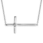 Collier en argent rhodié chaîne avec pendentif croix lisse couchée et 1 oxyde blanc serti à l'intersection ... Collier en argent rhodié chaîne avec pendentif croix lisse couchée et 1 oxyde blanc serti à l'intersection ...