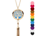 Collier avec pendentif diffuseur de parfum grand mdaillon arbre de vie et pompon pvd jaune - rglable ...