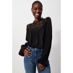 Blouse avec dentelle ajoure