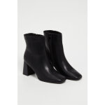 Bottines  bout carr