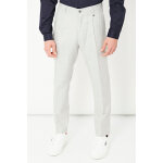Pantalon carotte en lin gris clair Pantalon carotte en lin gris clair