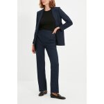 Pantalon tailleur � carreaux