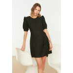 Robe effet boule courte