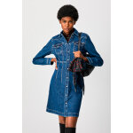 Robe fourreau en jean lacey bleu clair Robe fourreau en jean lacey bleu clair