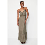 Robe longue  dtails brods