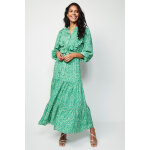 Robe longue fleurie volant�e