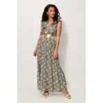 Robe longue à motifs fleuris et volants Robe longue à motifs fleuris et volants