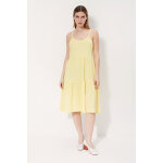 Robe volant�e jaune poussin