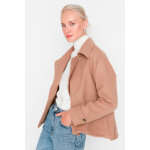 Veste courte avec ceinture à nouer Veste courte avec ceinture à nouer