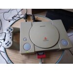 Lot complet console playstation 1, 14 jeux, 3 cartes m�moire