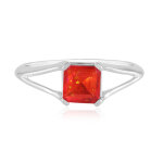 Bague en argent et opale rouge d'�thiopie