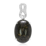 Pendentif en argent et opale l�opard