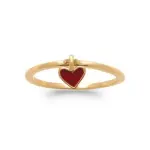 Bague originale avec un coeur rouge en breloque - satine