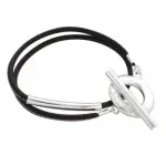 Bracelet cuir femme, cordon noir et détails en argent, par zoé bijoux - contrastes Bracelet cuir femme, cordon noir et détails en argent, par zoé bijoux - contrastes