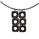 Collier acier noir pour femme, grand pendentif original - ylova Collier acier noir pour femme, grand pendentif original - ylova