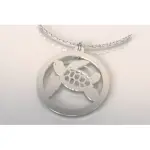 Collier crateur cabanetchanque, pendentif tortue en argent