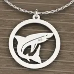 Collier femme en argent & pendentif requin par cabanetchanque