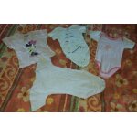 3 body + 1 t - shirt manches courtes - rose et blanc - mini disney p'tit b�guin - 4 pi�ces - 2 ans - ...