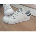 Baskets adidas stan smith j unisexe blanche unique personnalisées par créateur français, taille 37 Baskets adidas stan smith j unisexe blanche unique personnalisées par créateur français, taille 37