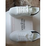 Baskets alexandre mcqueen pointure 36 prix 500? couleur blanche