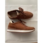 Baskets basses daim marron clair et dor� taille 36 marque marco tozzi