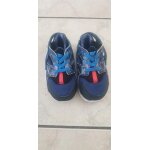 Basket bb huarache nike taille 23