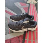 Baskets chaussures nike legend essential 3 homme - taille 46 - training / salle