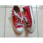 Basket converses basses rouge taille 36. Basket converses basses rouge taille 36.