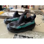 Basket enfant bb puma amg petronas mercedes , taille 23 , modle sans lacet