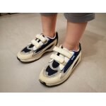 Basket marine et blanche avec scratch taille 30 d�cathlon