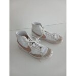 Baskets nike blazer mid '77 vintage - blanches et rose poudr� - pointure 38