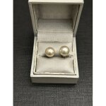 Belle paire de boucles d'oreilles en argent massif et perle mj35