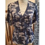 Blouse cache - coeur grise imprim�e beige