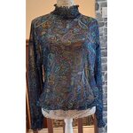 Blouse cache cache transparente au bel imprim� cachemire