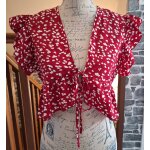 Bol�ro fluide court rouge imprim� blanc