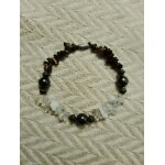 Bracelet artisanal en pierres / cuivre marron / blanc / noir .