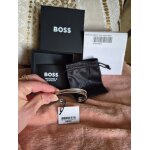 Bracelet jonc hugo boss , couleur argent avec oxyde de zirconium