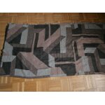 Chche pimkie noir gris et rose dimensions 135x135cm