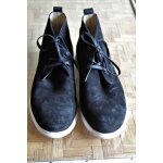 Chaussures andr� pour homme en peau noire. taille �tiquet�e:45.